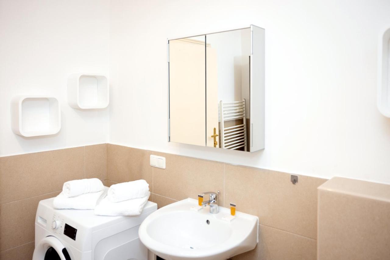 Premium 80 M2 Apartment - Free Parking Wenen Buitenkant foto