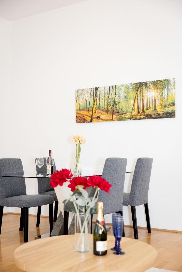Premium 80 M2 Apartment - Free Parking Wenen Buitenkant foto