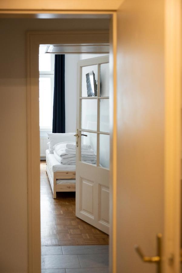Premium 80 M2 Apartment - Free Parking Wenen Buitenkant foto
